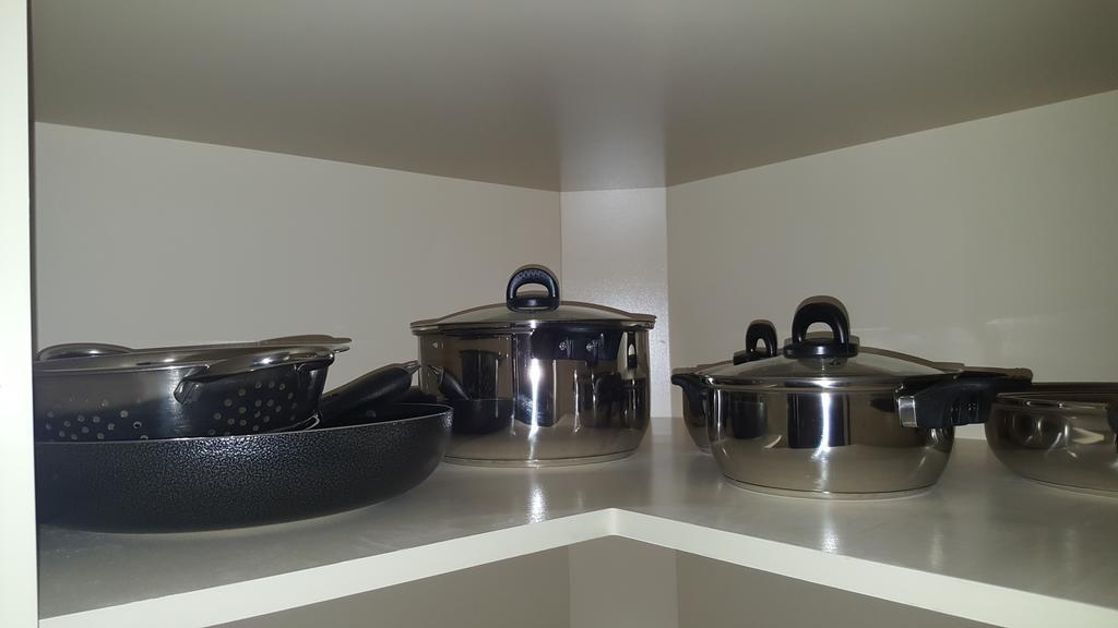 Apt 12, Executive Suites Ja - Palms Enfield Dış mekan fotoğraf